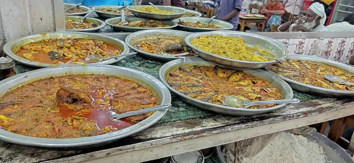 Sopnil Restaurant | স্বপ্নীল রেস্তোরাঁ