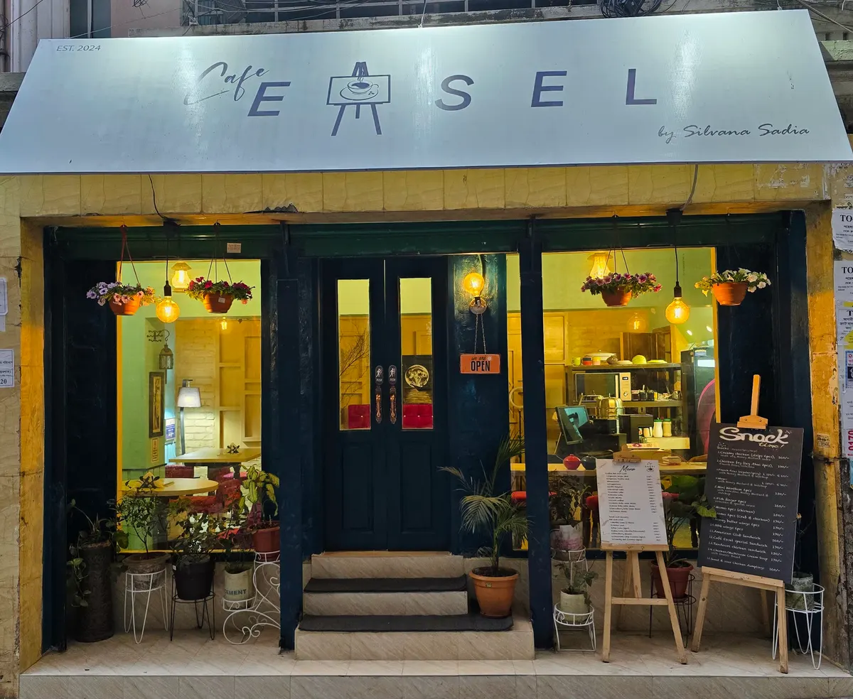 Cafe Easel