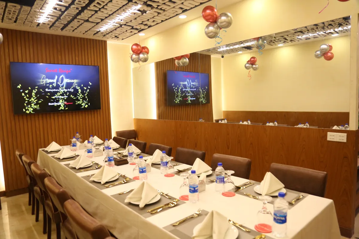 Secret Recipe Bashundhara R/A Flagship