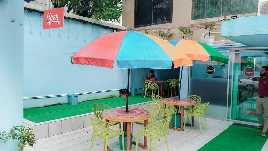 Cafe Bougainvillea