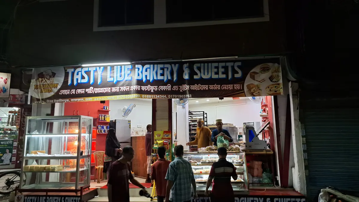 Tasty Live Bakery & Sweets