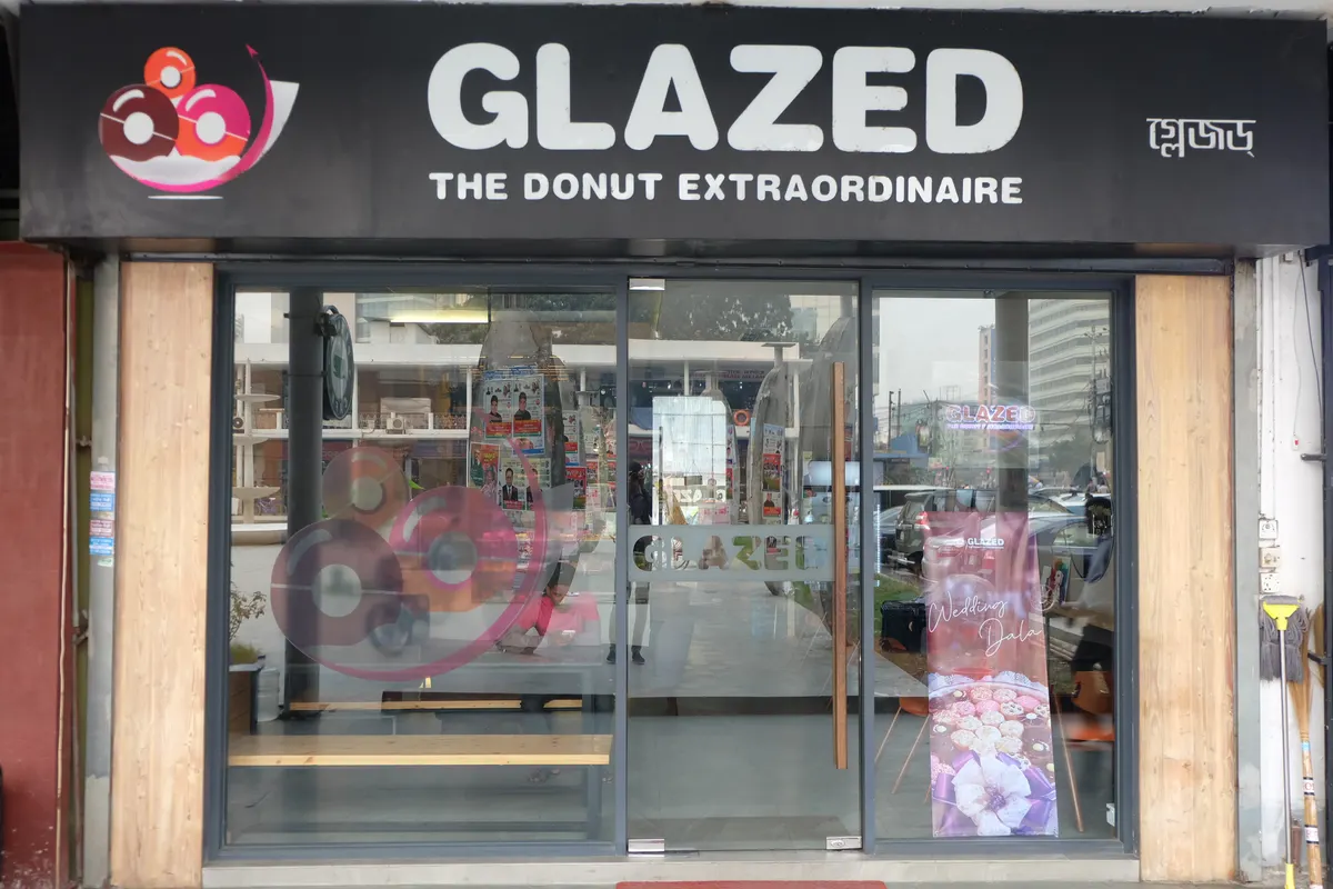 Glazed Gulshan