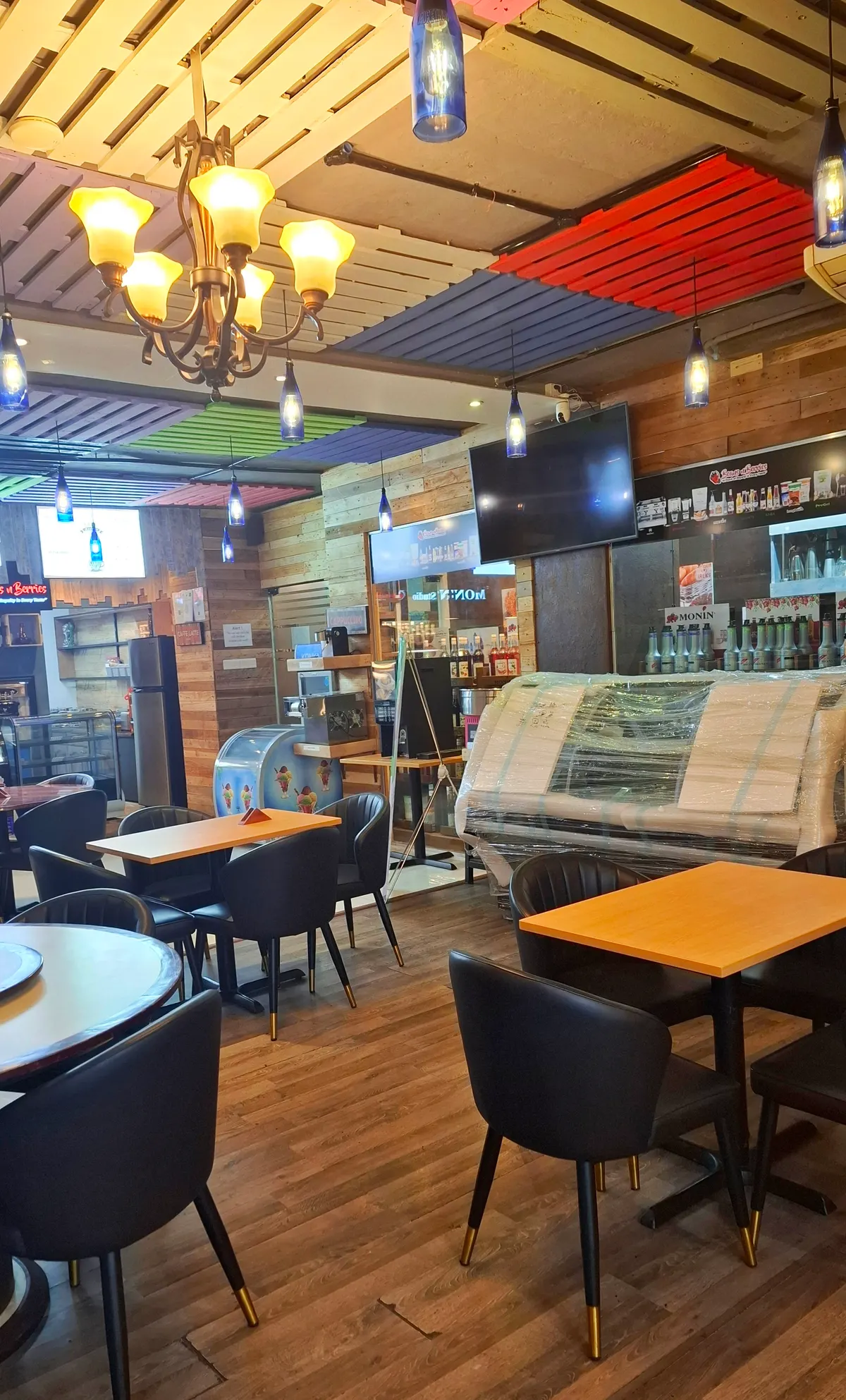 Cafe Avenue 101
