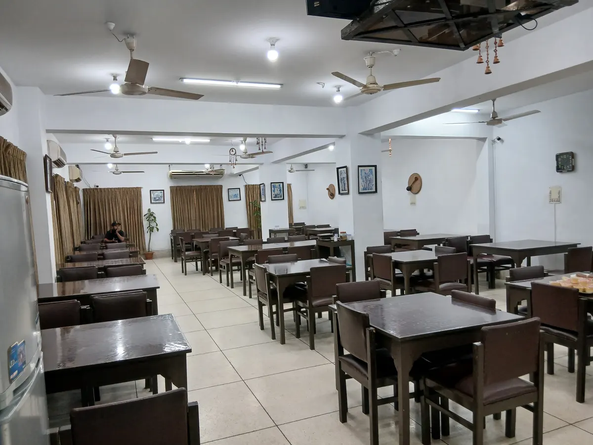 Radhuni Restaurant