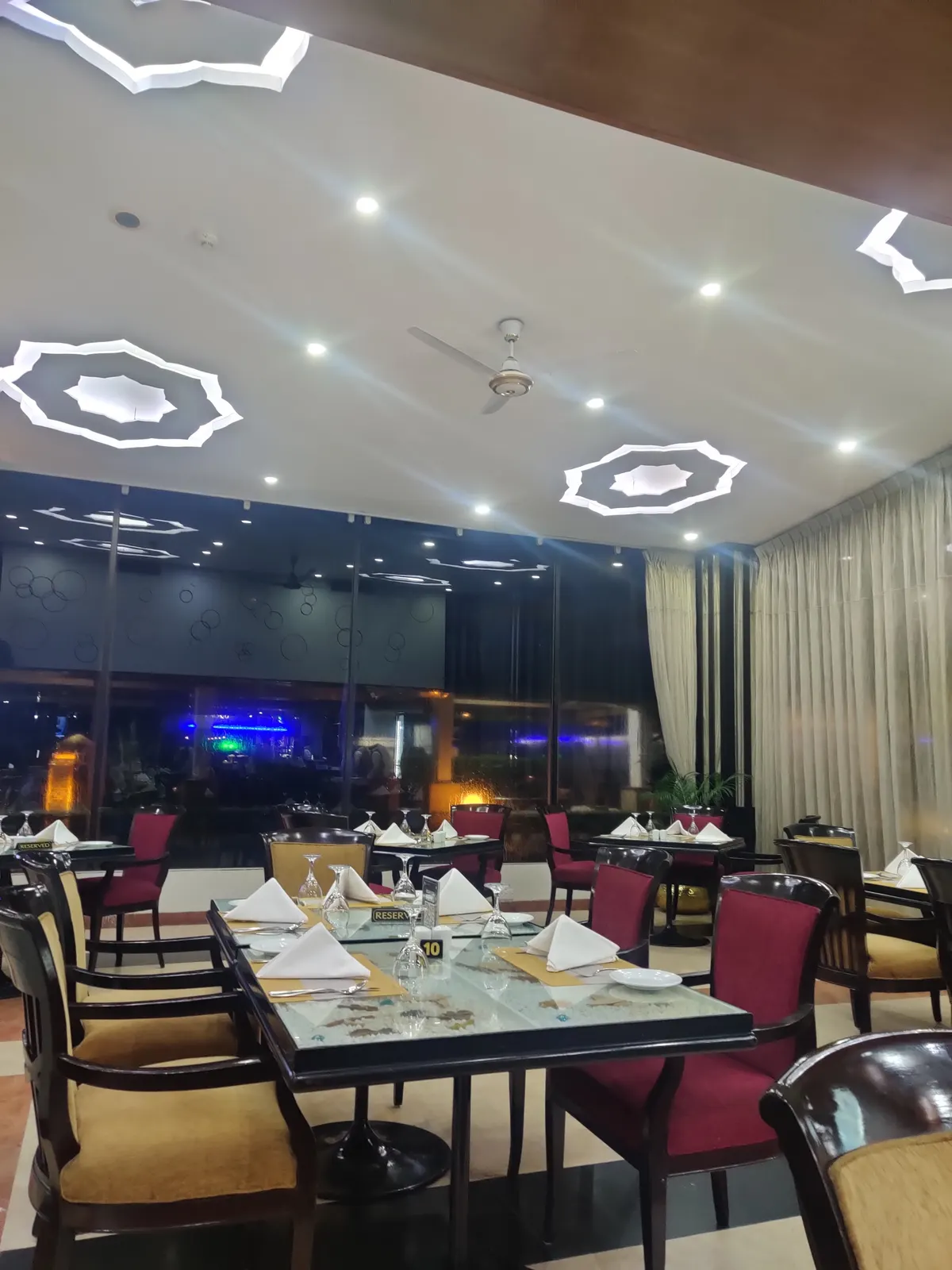 Cafe Bazar