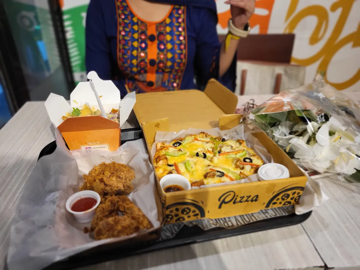 Holy Fries Khilgaon