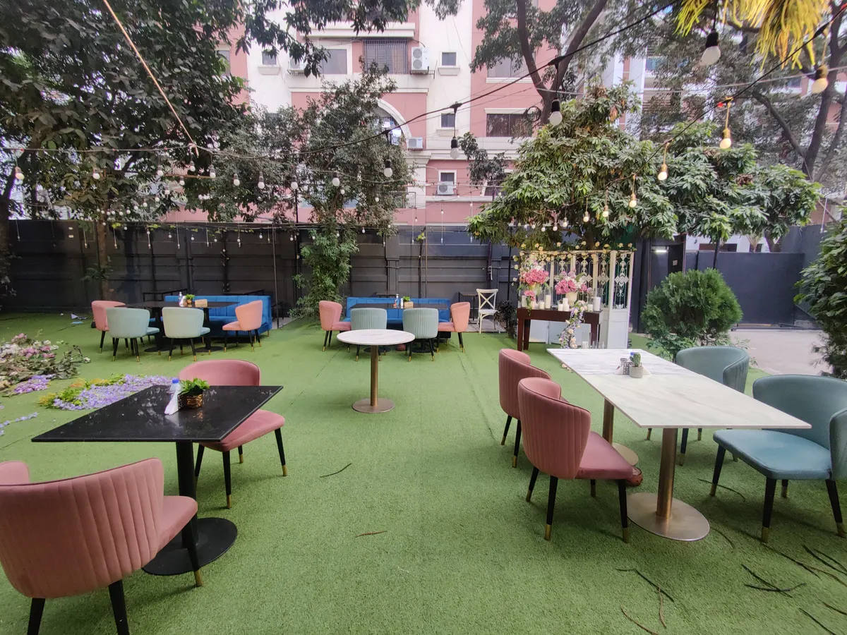 O' Play Restaurant — exterior