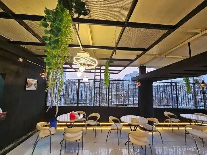SpoonLight Restaurant