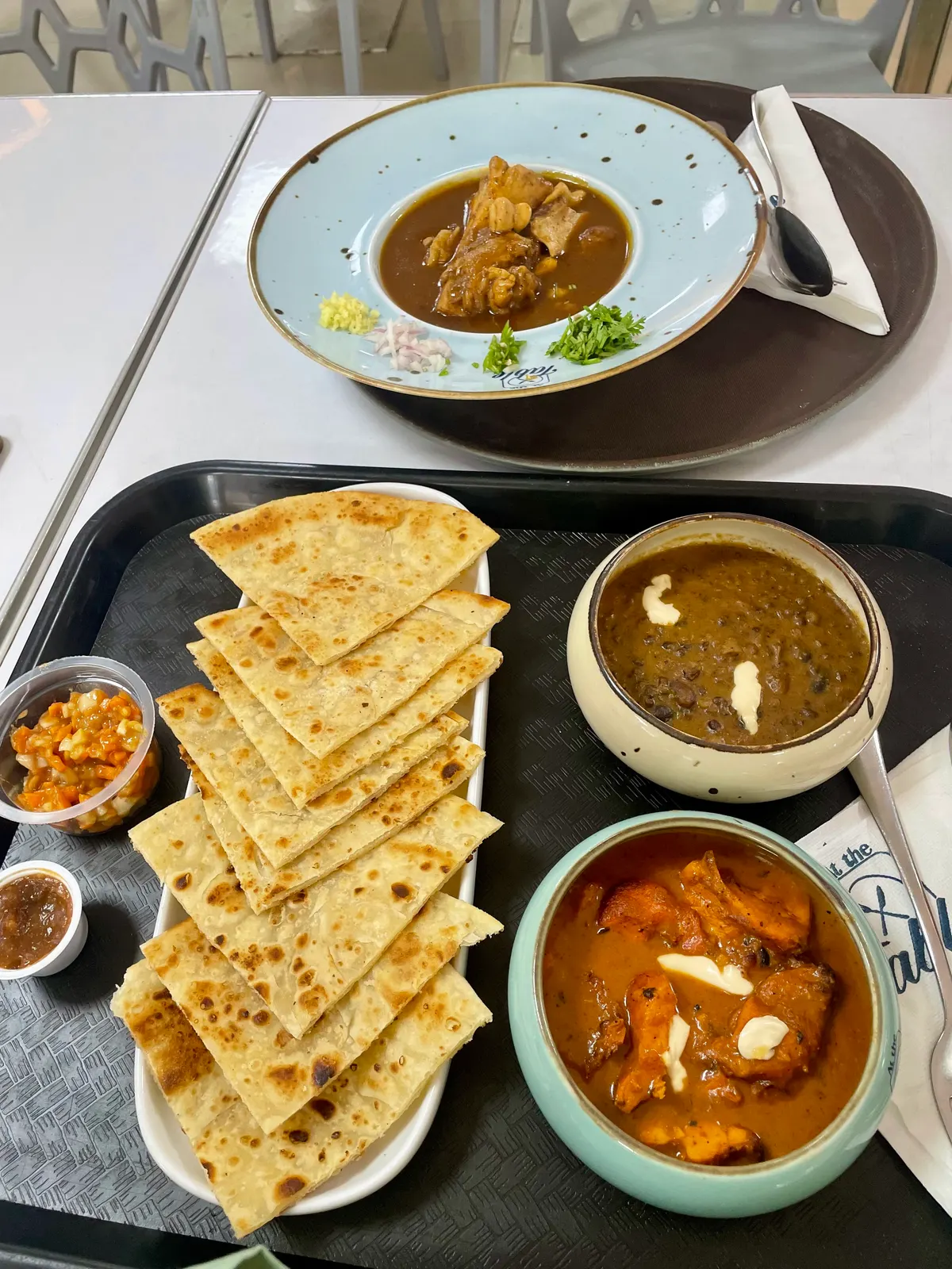 Lamaar kitchen