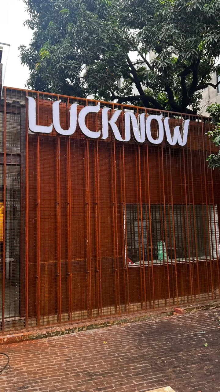 Lucknow Dhaka