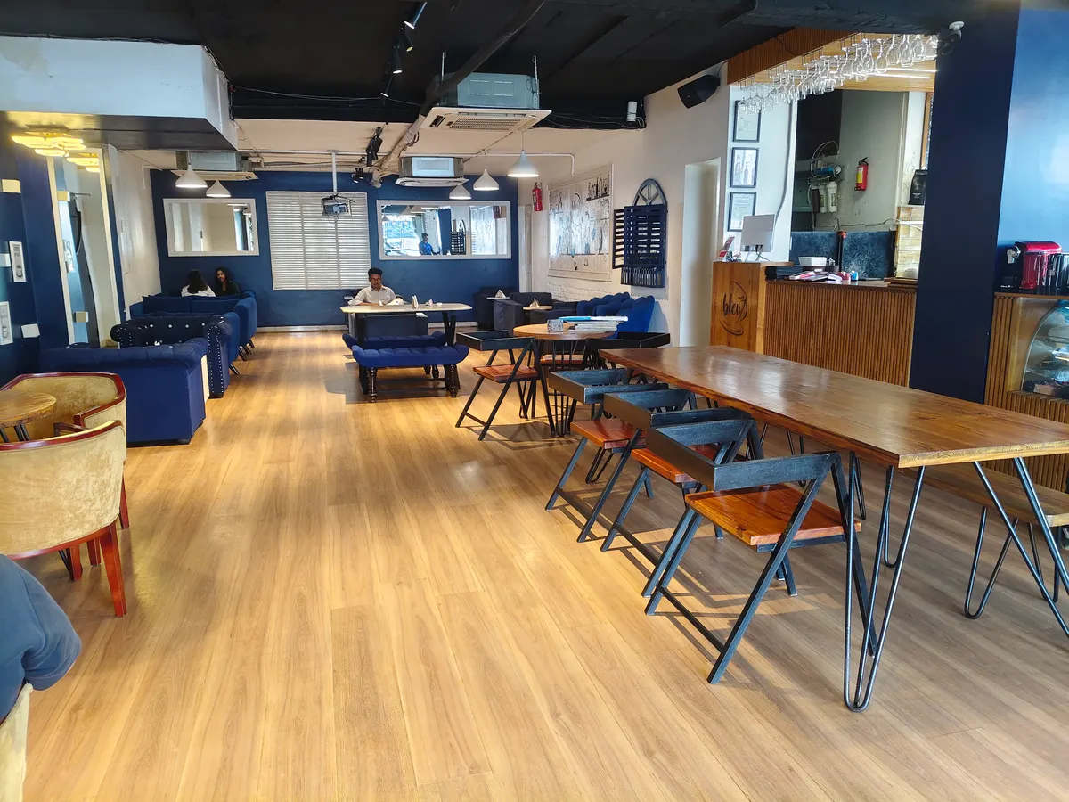 Cafe Bleu ~ PanthaPath