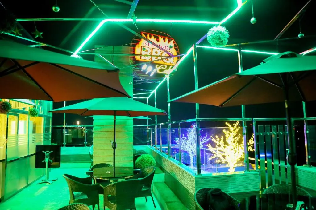 Skylight Restaurant — exterior
